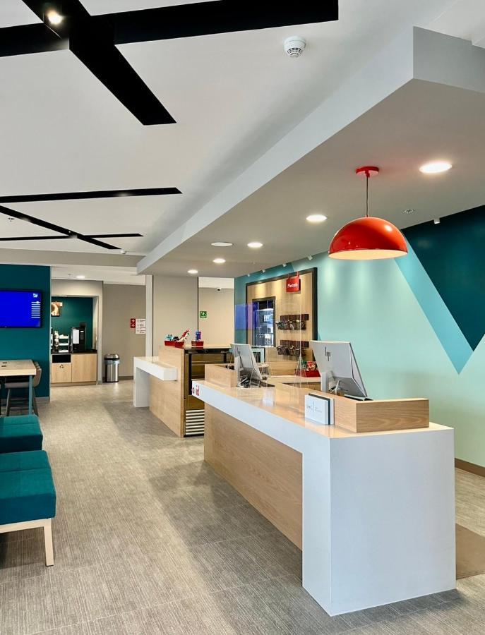 Avid Hotels - Guadalajara Av Vallarta Pte By Ihg Zapopan Buitenkant foto